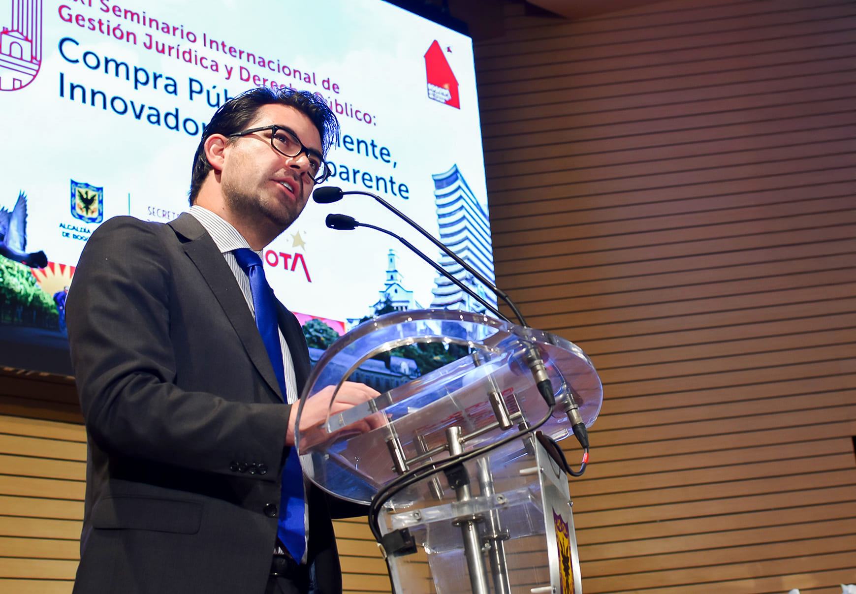 Dr. Mauricio Moncayo Valencia, Secretario Jurídico Distrital