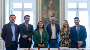 Alcalde Galán reunido con el equipo del Secretario Jurídico